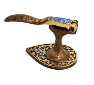 מפצח אגוזים אופנהיים
