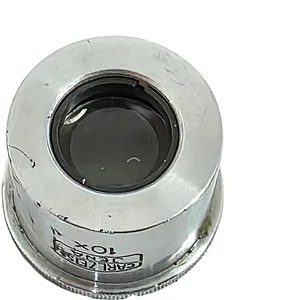 עינית של מיקרוסקופ תוצרת CARL ZEISSJENA.