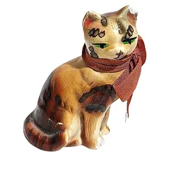 פסל של חתולה עשויה גבס .האחים מזרחי מידות : 7X3.5