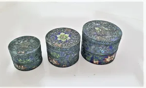 לוט של 3 קופסאות סיניות מיניאטוריות ישנות .