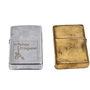 שני מצתי ZIPPO וינטג'