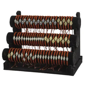 סטנד מעורב צמידים עם אורנומנטים - 72 יח על סטנד, UK47495, ארט יודאיקה