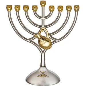 חנוכייה מתכת קנים זהב עם כד 18X16 ס"מ, UK45337, ארט יודאיקה