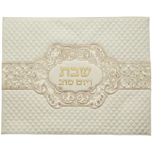 כיסוי חלה מהודר דמוי עור לבן עם הבלטות 42x52 ס", UK66394, ארט יודאיקה